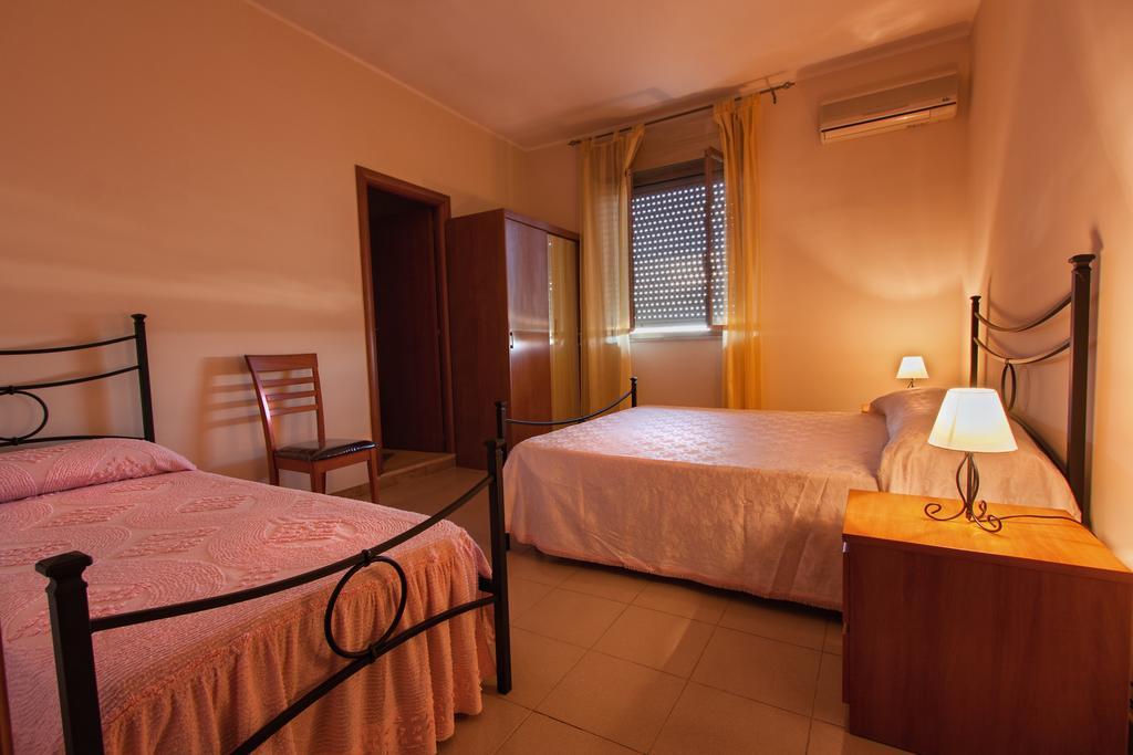 Joanne B&B Canicattini Bagni Δωμάτιο φωτογραφία