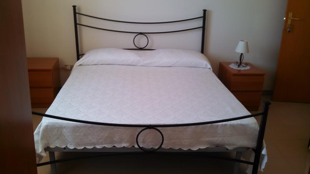 Joanne B&B Canicattini Bagni Δωμάτιο φωτογραφία